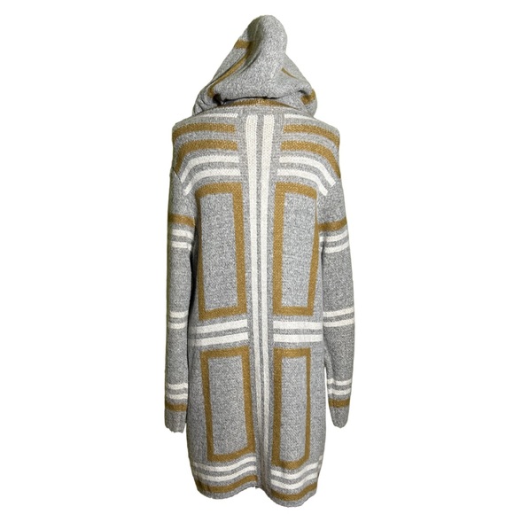 BYDesign Women’s Gray Buttonless Hooded Sweater Coat - Picture 4 of 4